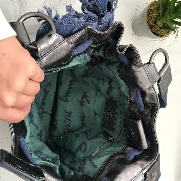 Juicy Couture***like new*** - Picture 4 of 5